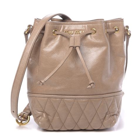 MIU MIU Vitello Shine Bucket Bag Cipria 